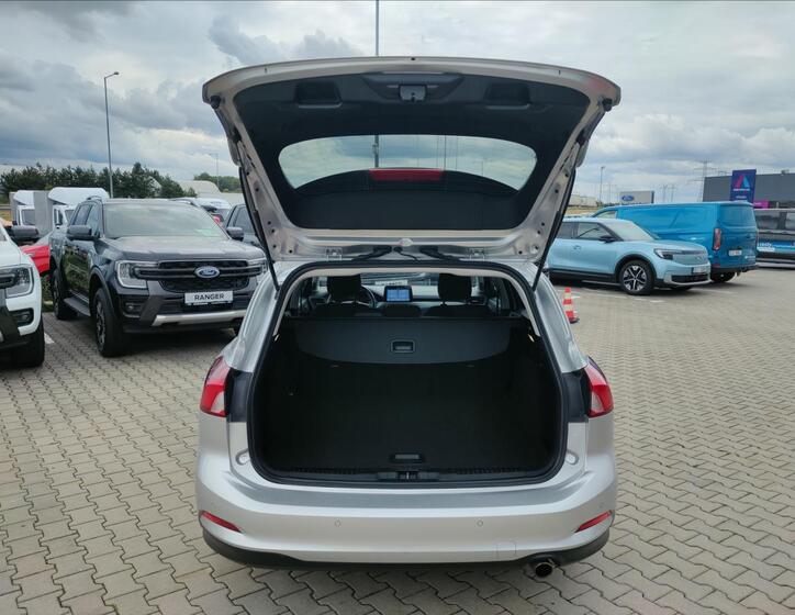 Ford Focus 10