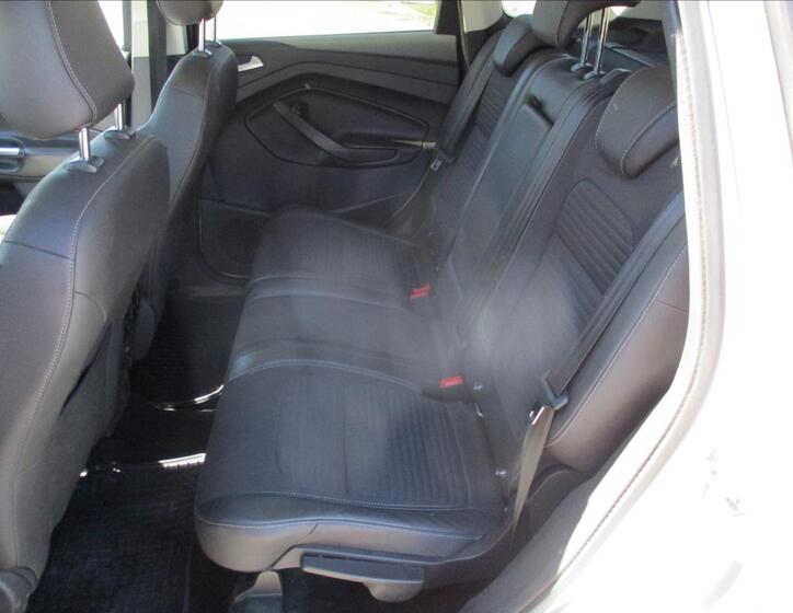 Ford Kuga 8