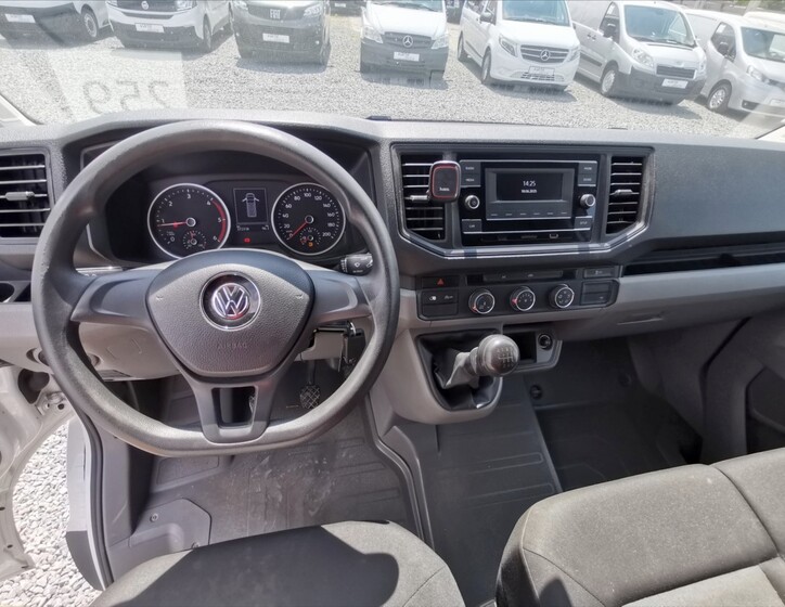 Volkswagen Crafter 12