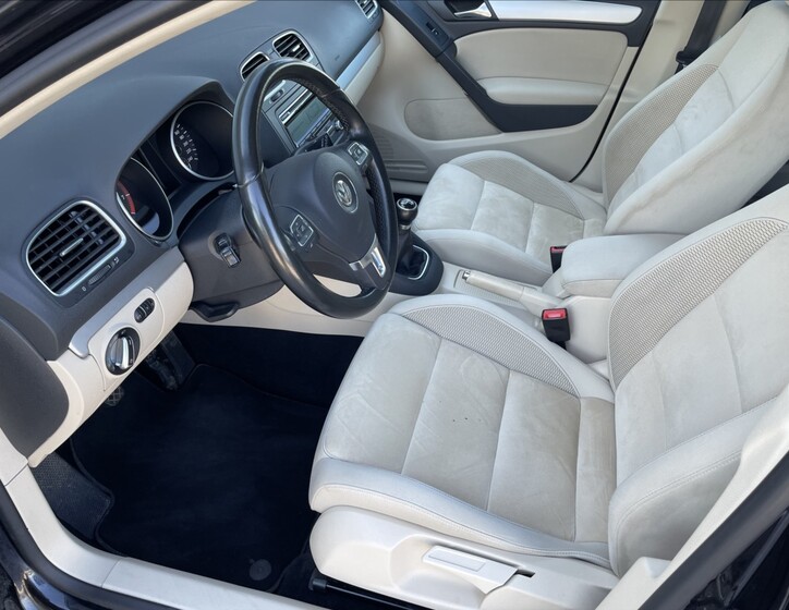 Volkswagen Golf 13