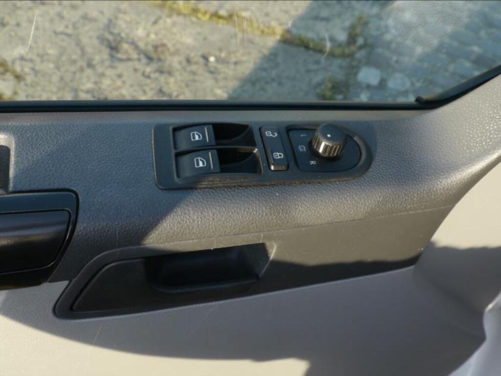 Volkswagen Transporter 11