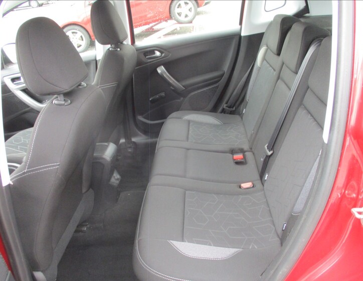 Peugeot 2008 10