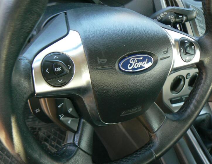 Ford Focus 12