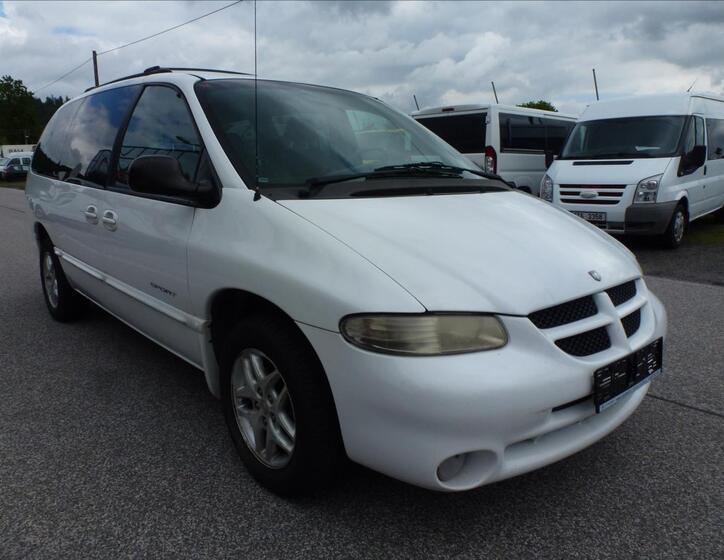 Dodge Grand Caravan 4