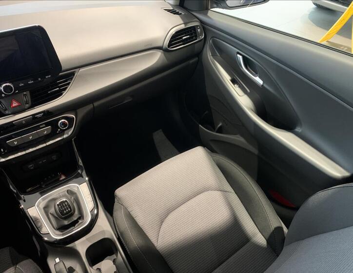 Hyundai i30 18