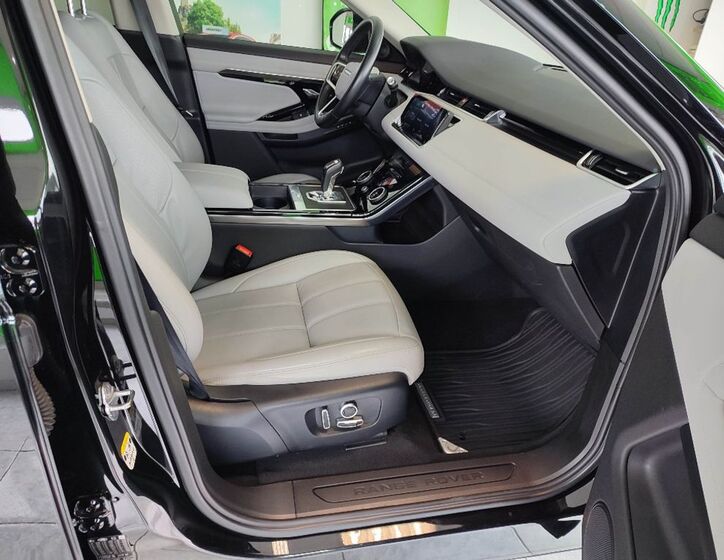 Land Rover Range Rover Evoque 14