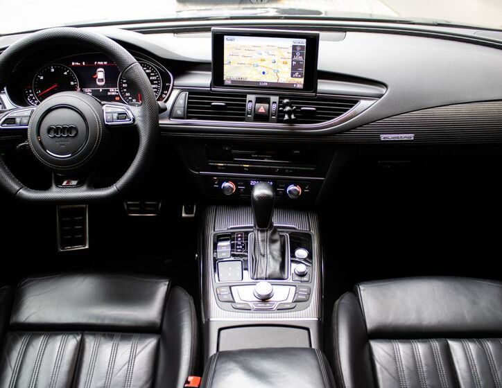 Audi A7 11