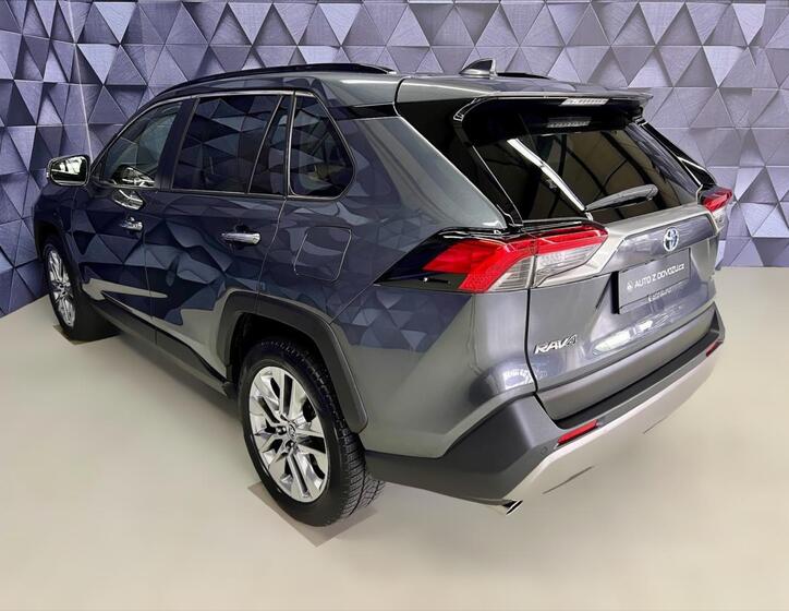 Toyota RAV4 5