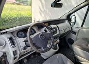 Opel Vivaro 11