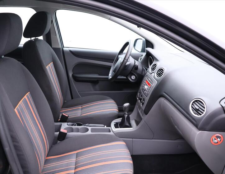 Ford Focus 13