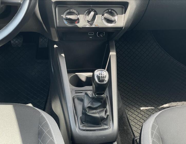 Škoda Fabia 13