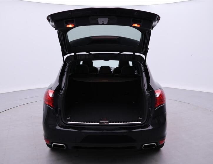 Porsche Cayenne 9