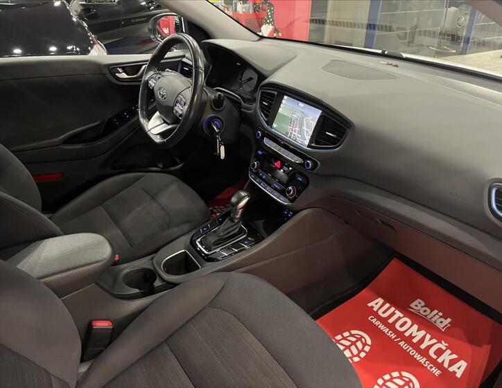 Hyundai IONIQ 10