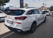 Hyundai i30 4