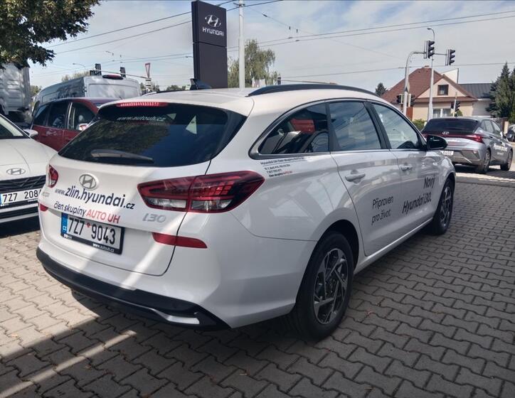 Hyundai i30 4