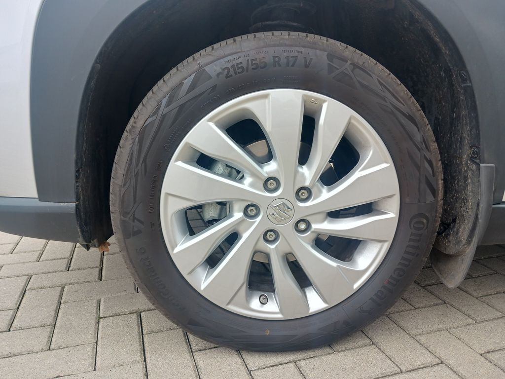 Suzuki S-Cross