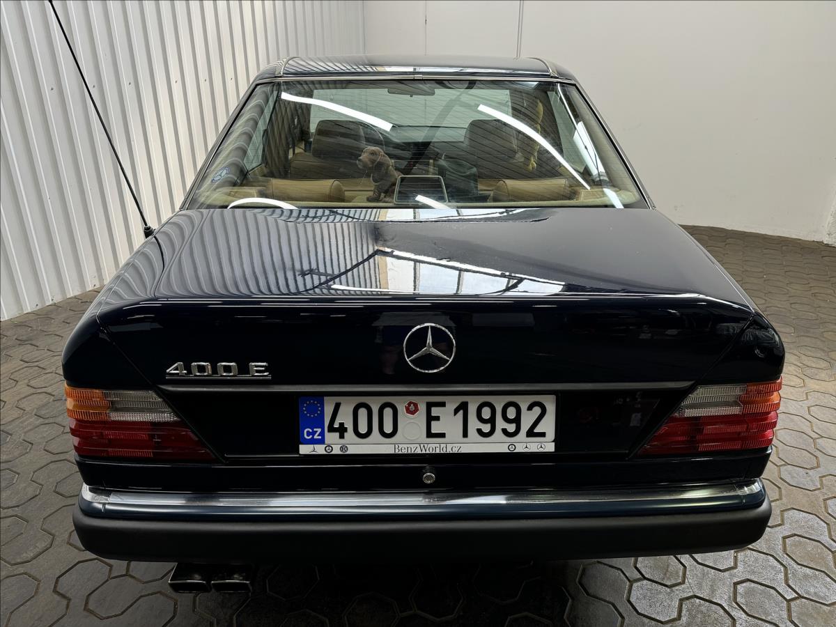 Mercedes-Benz 124