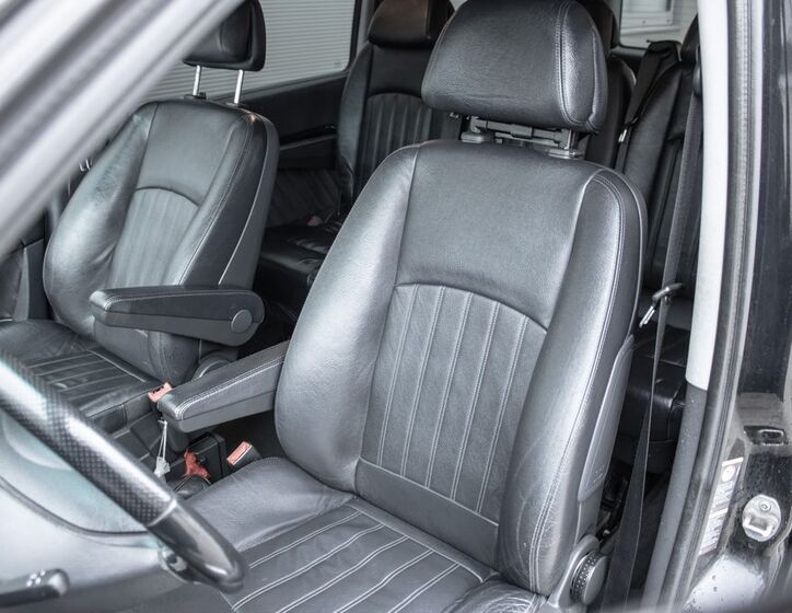 Mercedes-Benz Viano 9