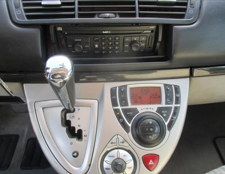 Peugeot 807 19