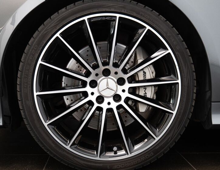Mercedes-Benz Třídy E 20