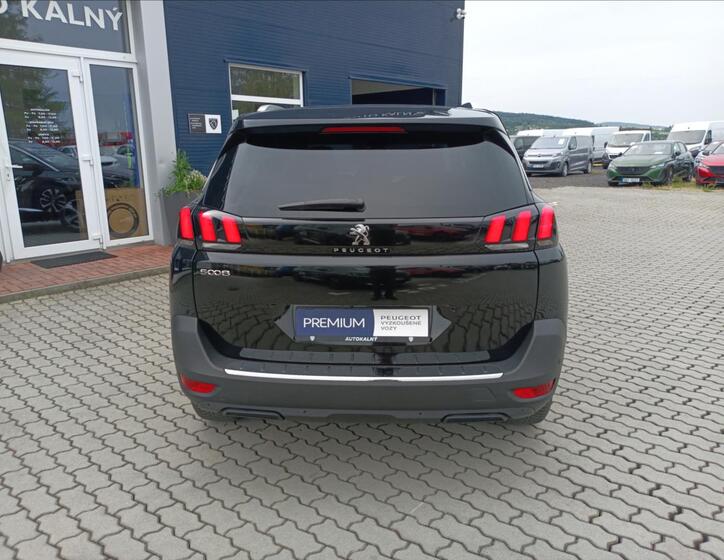 Peugeot 5008 11