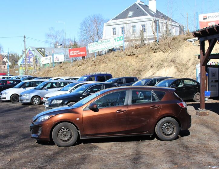 Mazda 3 5