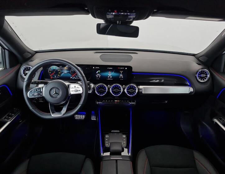 Mercedes-Benz GLB 13