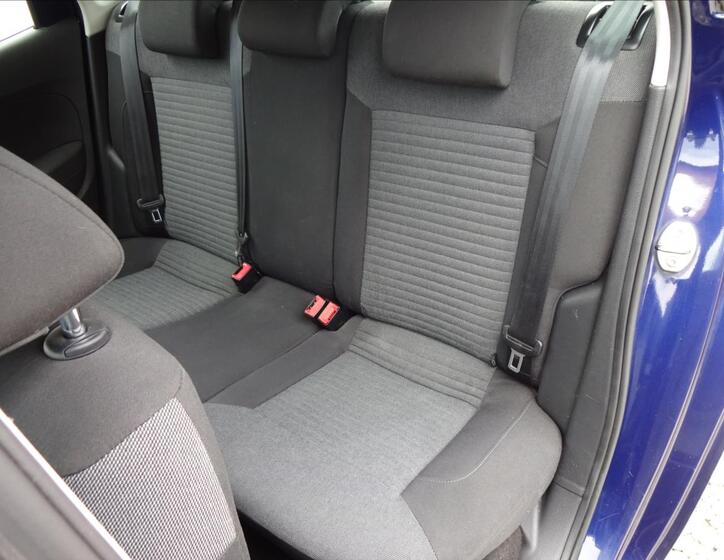 Volkswagen Polo 22