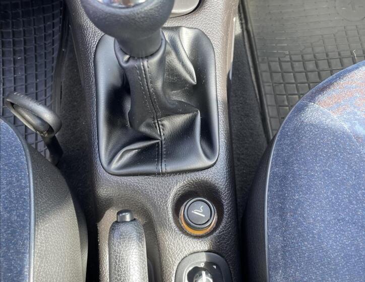 Peugeot 206 15