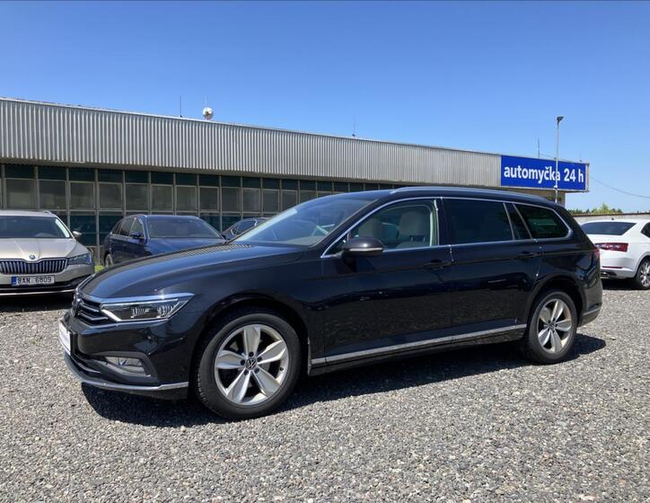 Volkswagen Passat 1