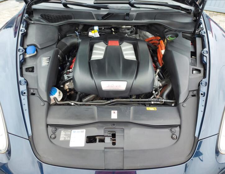 Porsche Cayenne 59