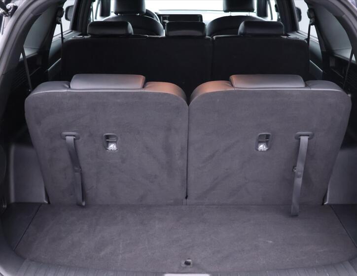 KIA Sorento 10
