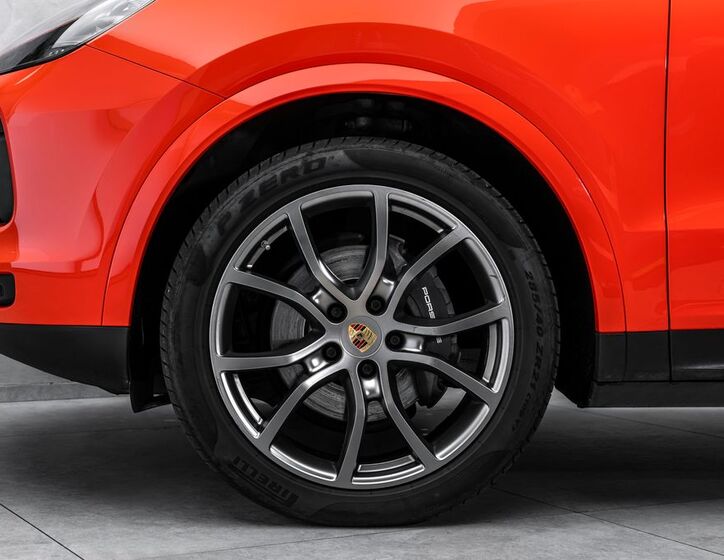 Porsche Cayenne 2