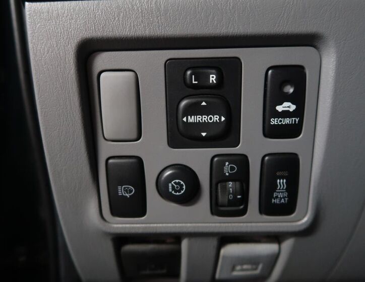 Toyota Hilux 24