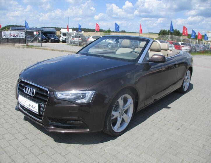 Audi A5 1