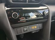 Toyota Yaris Cross 24