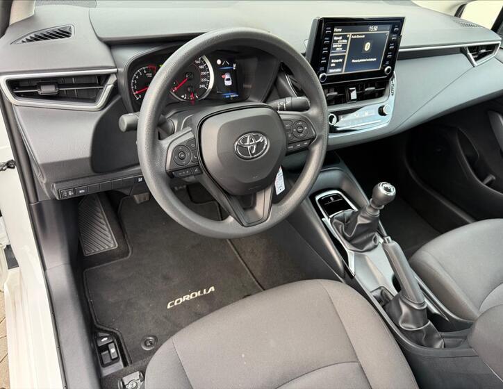 Toyota Corolla 8