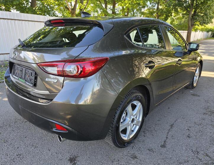 Mazda 3 6