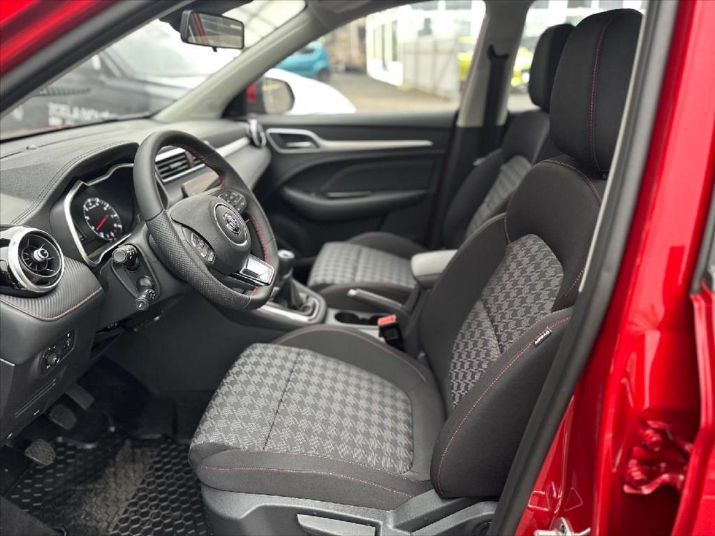 MG ZS 6