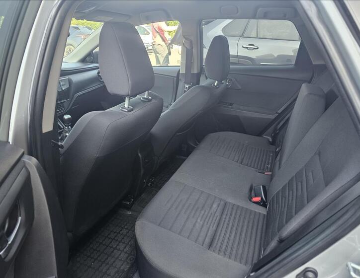 Toyota Auris 6