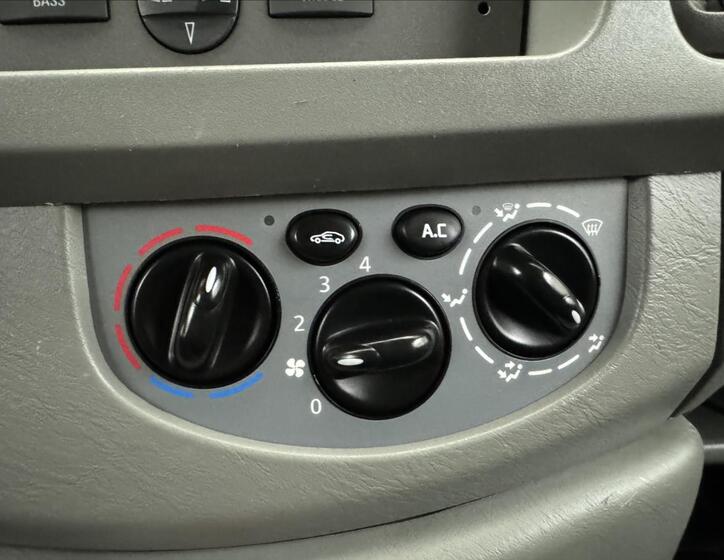 Opel Vivaro 13