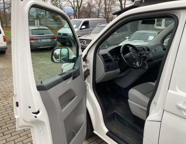 Volkswagen Transporter 11