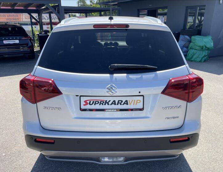 Suzuki Vitara 6