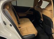 Lexus ES 300h 10