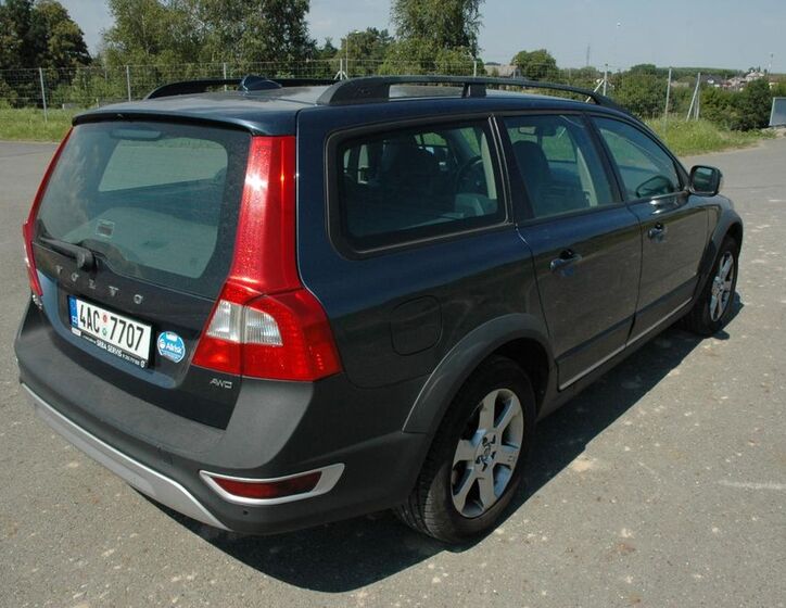 Volvo XC70 4