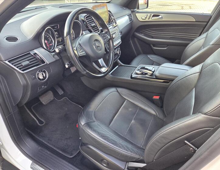 Mercedes-Benz GLE 9