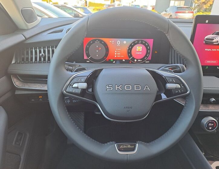 Škoda Superb 9