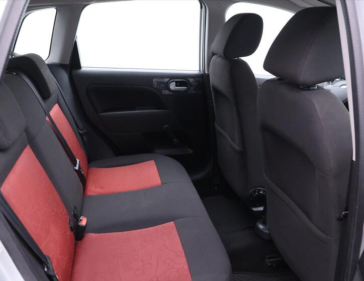 Ford Fiesta 12