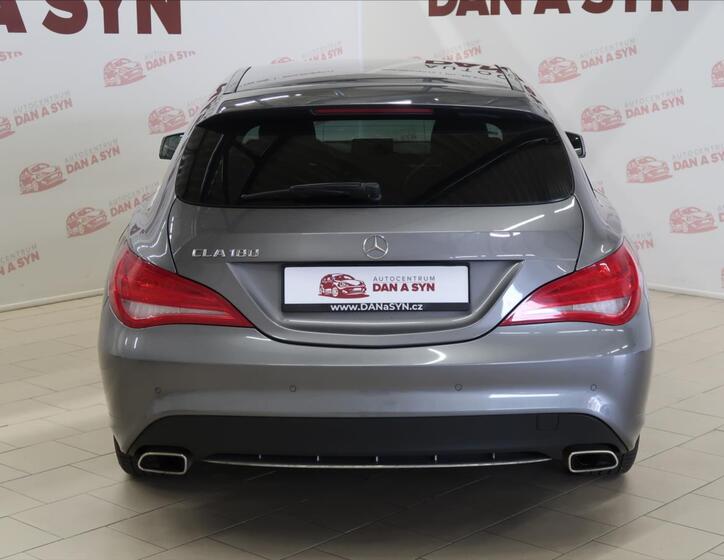 Mercedes-Benz CLA 5
