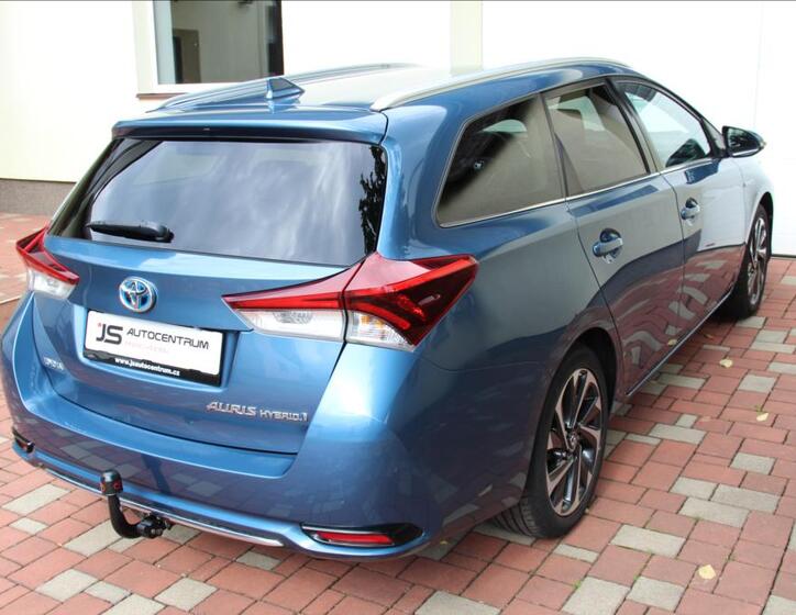 Toyota Auris 7